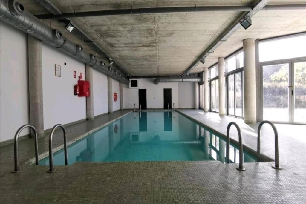 Duplex Loft With Indoor Swimming Pool & Spa Alcobendas Luaran gambar